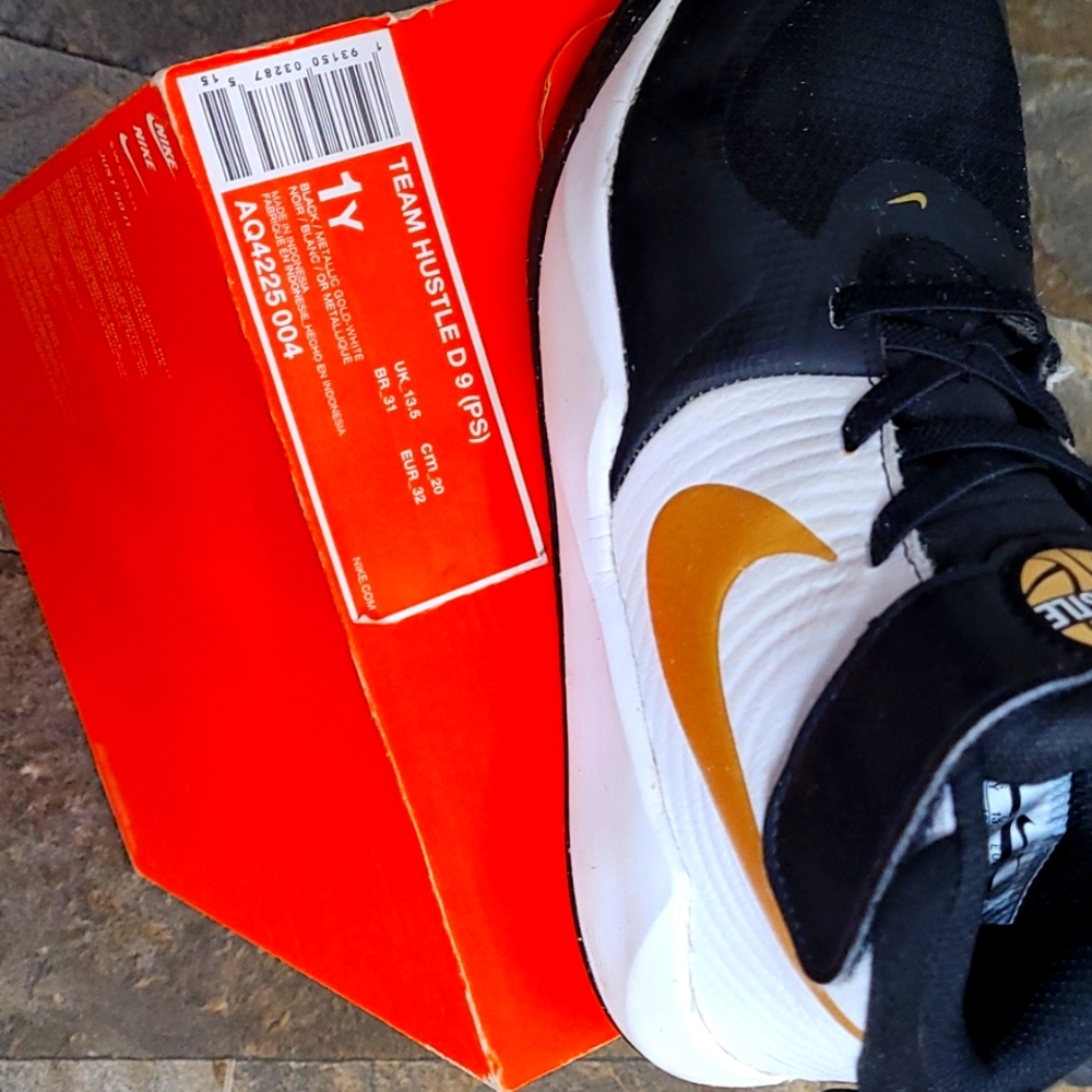 NIKE 1Y High Tops